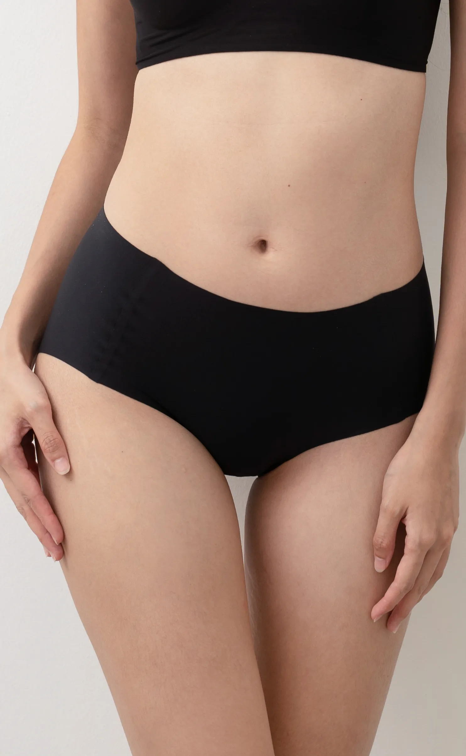 Bare • Seamless Hygiene Panties