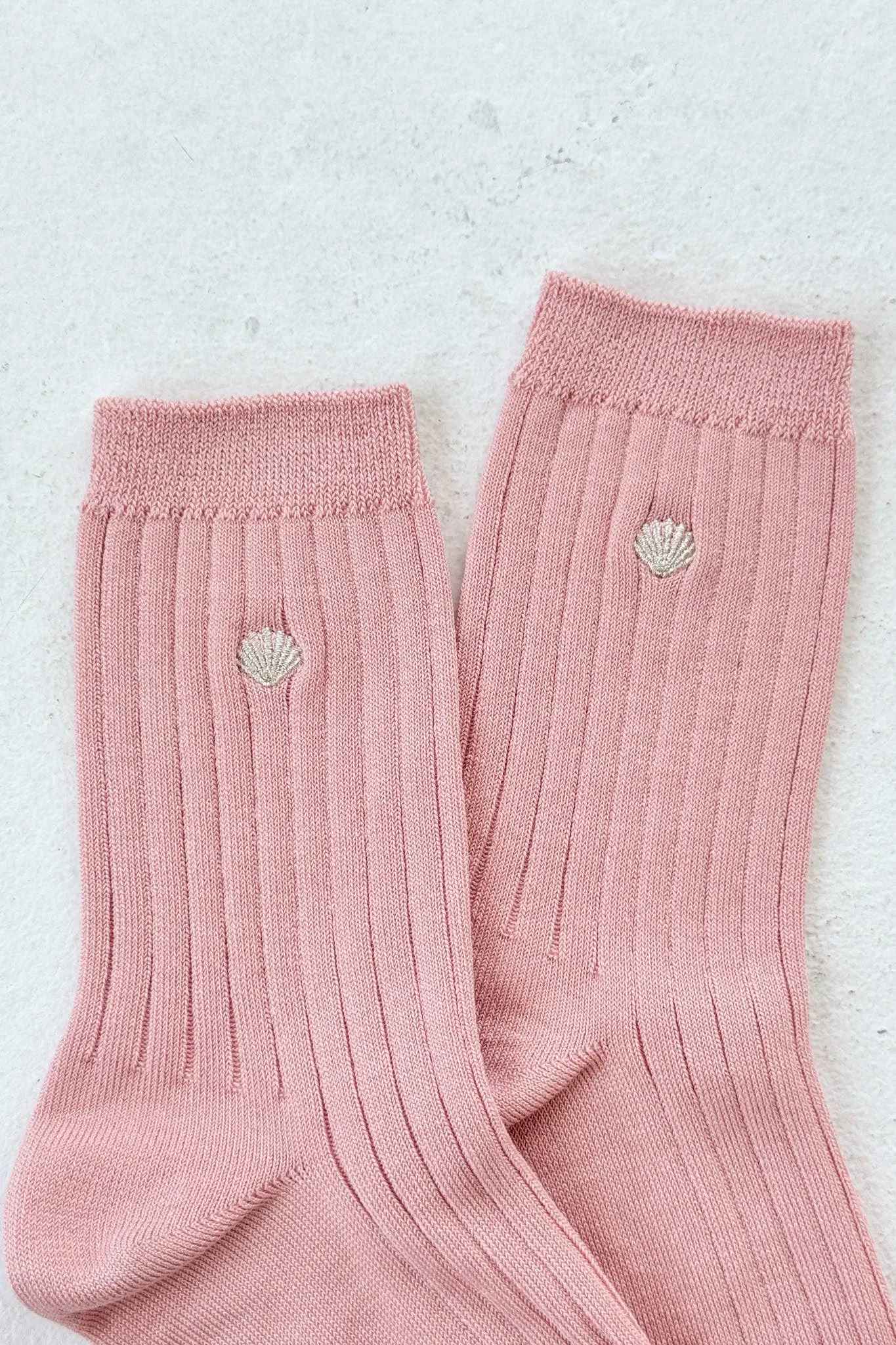 Embroidered Her Socks - Pink Soda   Silver Seashell